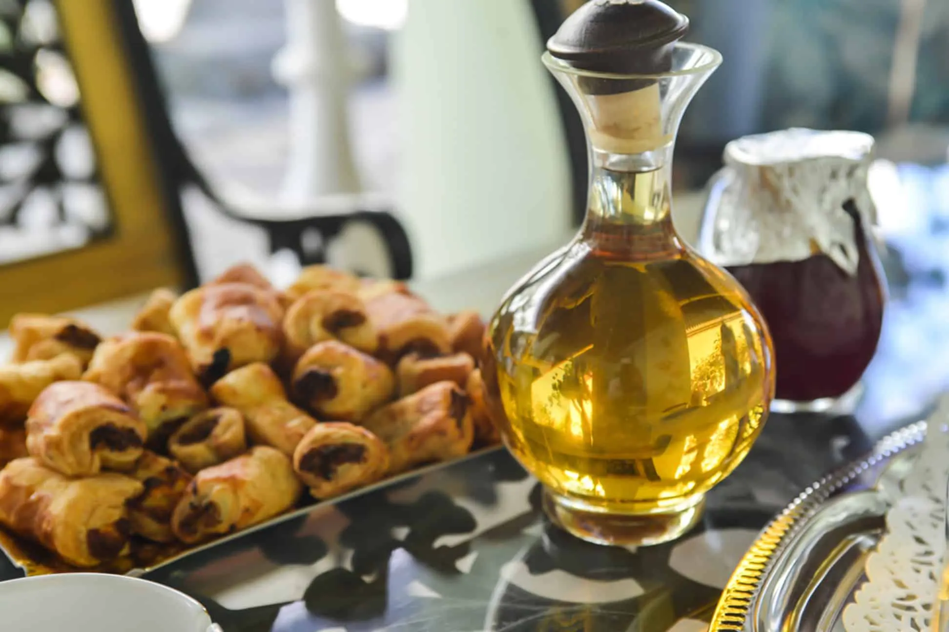 Secretul Țuicii: Mult mai mult decât o simplă băutură de prune